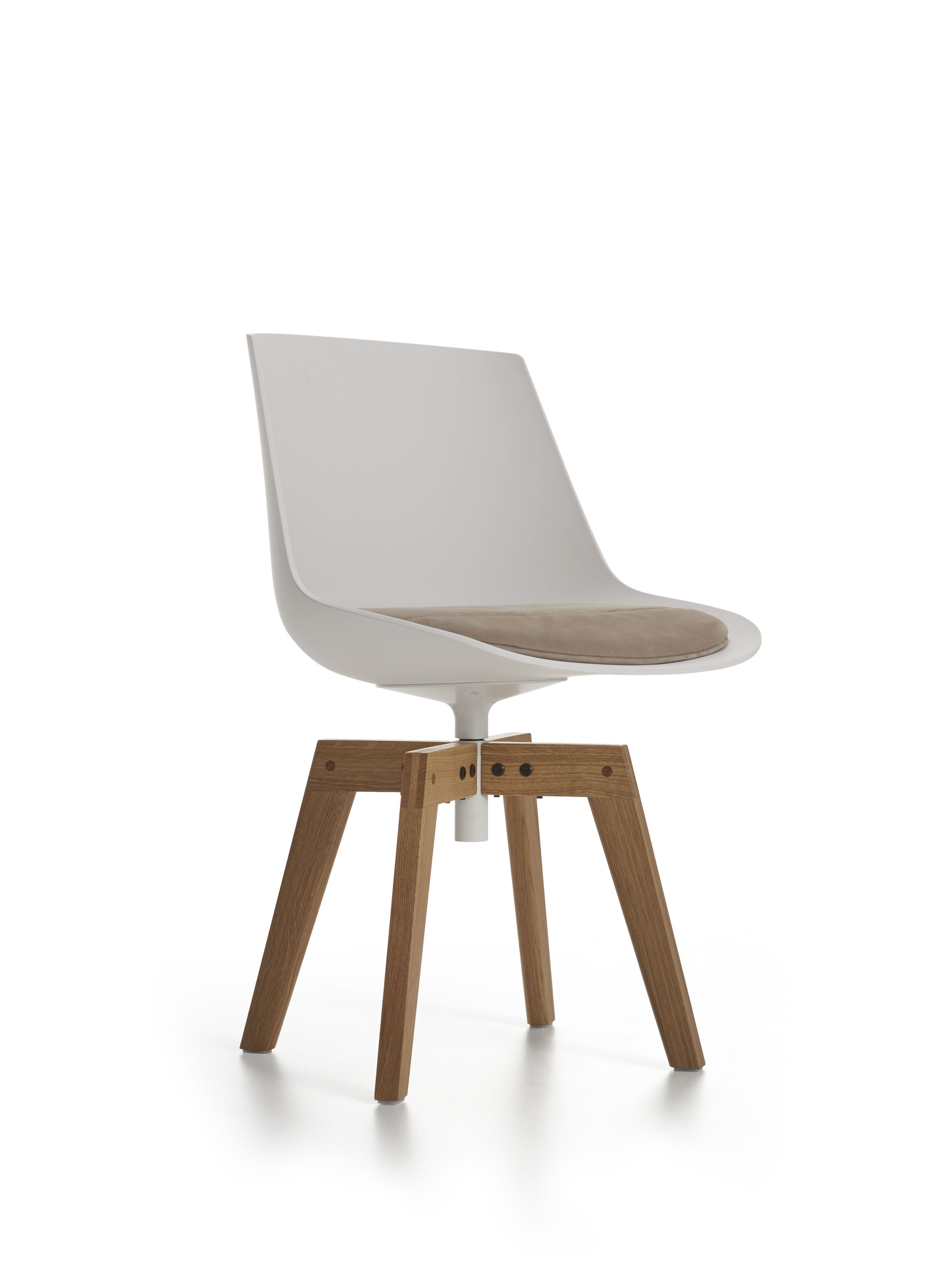 wacht aanpassen een vuurtje stoken FLOW CHAIR. Chairs with a modern design for home and office. MDF Italia.