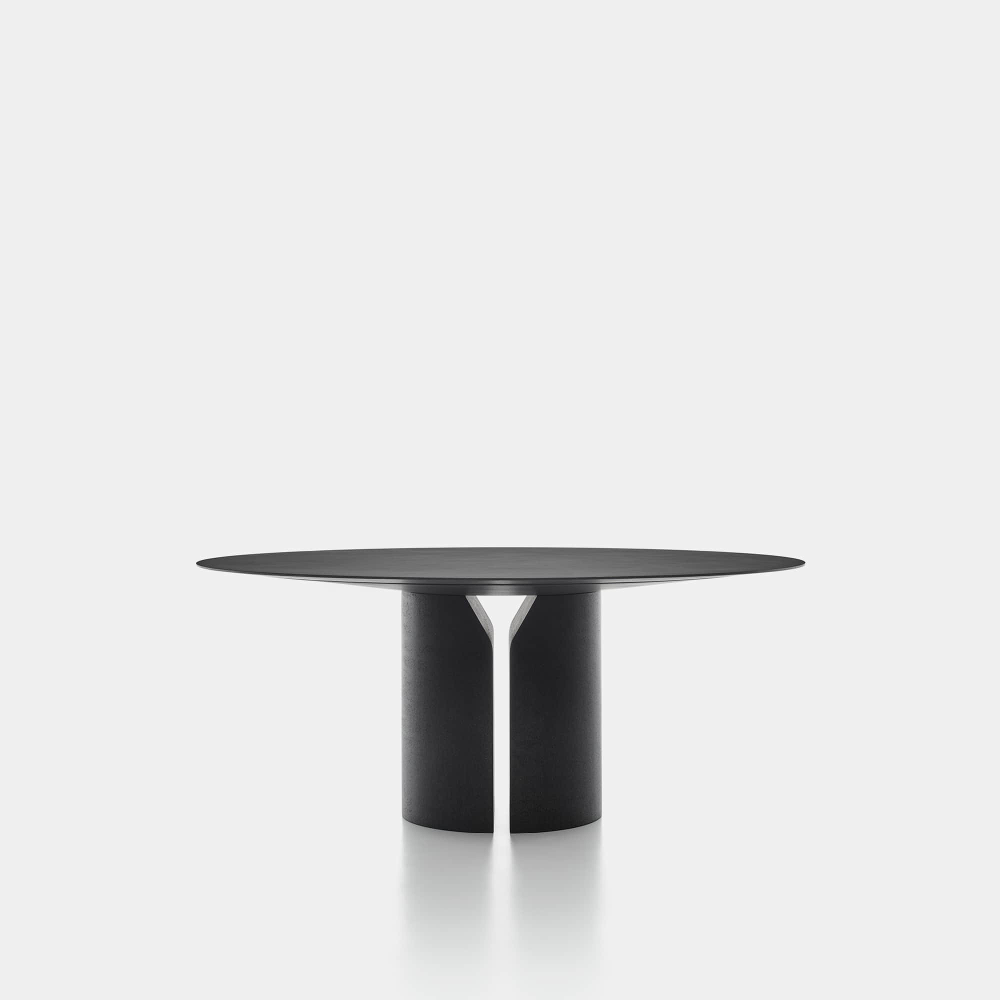 rollen Compatibel met Potentieel NVL Table. Round and oval design table designed by Jean Nouvel.